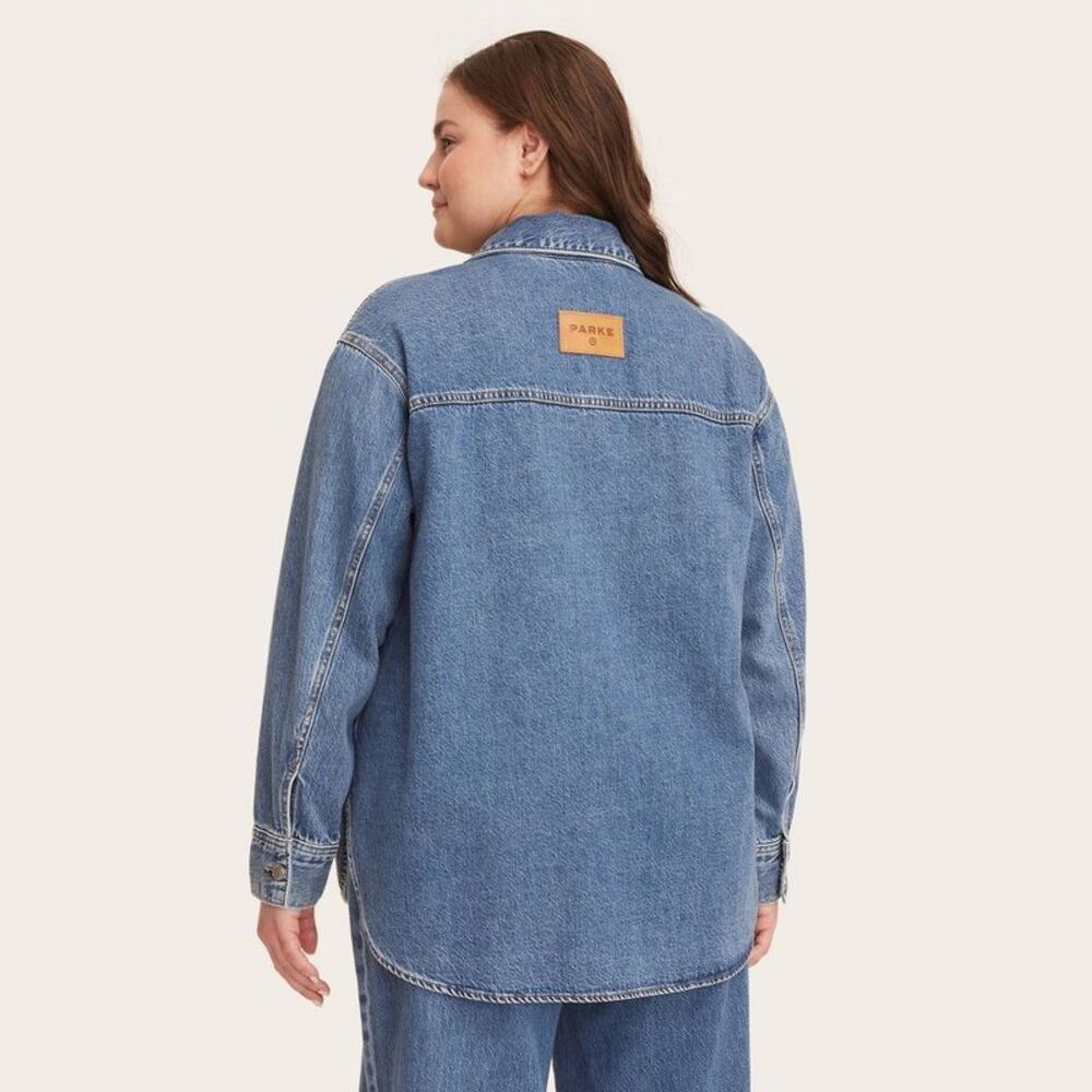 Parke - Women's Long Sleeve Denim Shacket - Parke Medium W Medium Wash - Picture 2 of 3